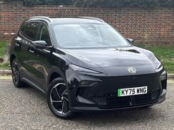 Black New 2025 MG MG5 EV Trophy Estate | £24,999 (Fair price)