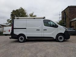 White Used 2015 Vauxhall Vivaro S Van | £4,995 (Good price)