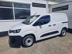 White Used 2020 Peugeot Partner S MPV | £9,594 (Fair price)
