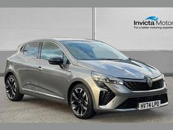 Grey Used 2024 Renault Clio V Techno Hatchback | £15,919 (Fair price)