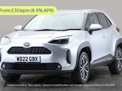 Used 2025 Toyota Yaris Hybrid Estate | £18,868 (Good price)