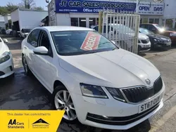 White Used 2017 Skoda Octavia SE L Hatchback | £7,250 (Good price)