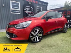 Red Used 2014 Renault Clio IV Dynamique Hatchback | £4,395 (Fair price)
