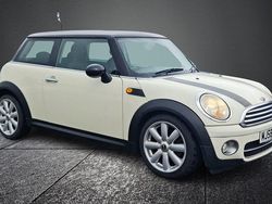 White Used 2009 Mini Cooper D Hatch Hatchback | £1,690 (Good price)