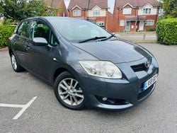 Grey Used 2009 Toyota Auris Hatchback | £2,990 (Fair price)