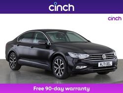 Black Used 2022 VW Passat SEL Sedan | £13,449 (Fair price)