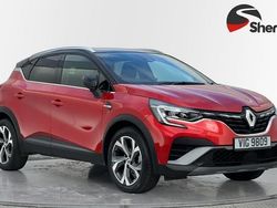 Red/black Used 2022 Renault Captur R.S. SUV | £15,899 (Fair price)