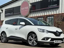 White Used 2019 Renault Grand Scénic IV Signature MPV | £12,495 (A bit pricey)
