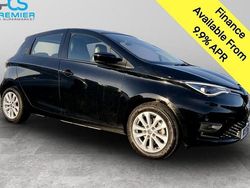 Diamond black Used 2021 Renault Zoe Iconic Hatchback | £9,495 (Fair price)