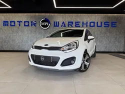 White Used 2014 Kia Rio 3 Hatchback | £4,990 (Fair price)