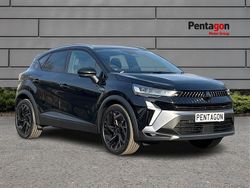 Black Used 2025 Renault Captur Esprit Alpine SUV | £23,495 (Expensive)