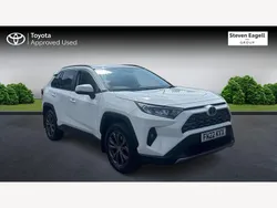 White Used 2022 Toyota RAV4 Hybrid Design SUV | £28,001 (Good price)
