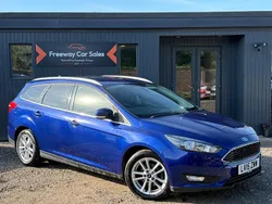 Blue Used 2015 Ford Focus Zetec Estate | £6,390 (Fair price)