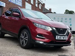 Red Used 2017 Nissan Qashqai N-Connecta SUV | £9,990 (Fair price)