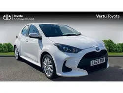 White Used 2022 Toyota Yaris Hybrid Hatchback | £15,703 (Good price)