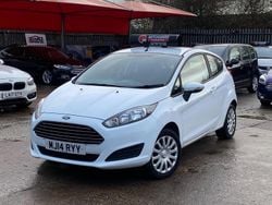 White Used 2014 Ford Fiesta Style Hatchback | £3,295 (Good price)