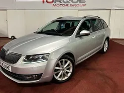 Used 2015 Skoda Octavia Elegance Estate | £6,495 (Fair price)