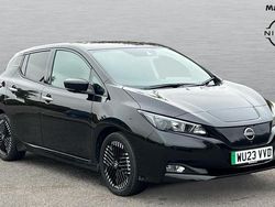 Black Used 2023 Nissan Leaf N-Connecta Hatchback | £12,214 (Fair price)