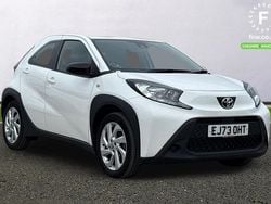White Used 2023 Toyota Aygo X PURE SUV | £14,999