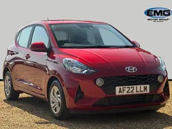 Red Used 2022 Hyundai i10 SE Hatchback | £10,885 (Fair price)