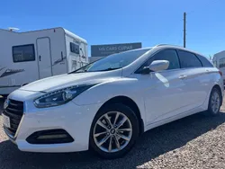 White Used 2016 Hyundai i40 SE Estate | £7,750 (Fair price)