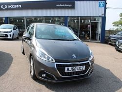 Grey Used 2018 Peugeot 208 Signature Sky Hatchback | £7,495 (Fair price)