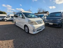 White Used 2007 Toyota Alphard MPV | £21,495