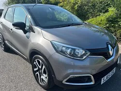 Oyster grey Used 2015 Renault Captur Dynamique SUV | £6,695 (Fair price)