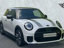White Used 2024 Mini Cooper Hatch Hatchback | £25,450 (Expensive)