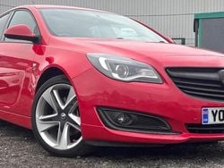 Red Used 2015 Vauxhall Insignia SRi Hatchback | £4,695 (Fair price)