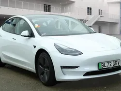 White Used 2022 Tesla Model 3 Long Range AWD Sedan | £24,999 (Expensive)