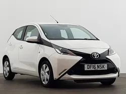 White Used 2016 Toyota Aygo X-play Hatchback | £6,298 (Fair price)