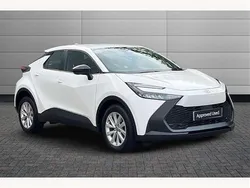 White Used 2025 Toyota C-HR SUV | £26,950 (Good price)