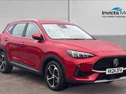 Tricoat red metallic Used 2024 MG HS SE SUV | £16,400 (Fair price)
