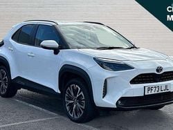 White Used 2023 Toyota Yaris Cross SUV | £24,291 (Fair price)