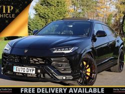 Black Used 2020 Lamborghini Urus SUV | £164,990 (Fair price)