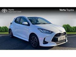 White Used 2022 Toyota Yaris Hybrid Design Hatchback | £15,507 (Fair price)