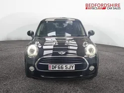Black Used 2016 Mini Cooper Hatch Hatchback | £6,850 (Fair price)