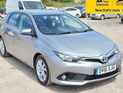 Grey Used 2016 Toyota Auris Hybrid Hatchback | £8,488 (Fair price)