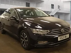 Black Used 2021 VW Passat SEL Sedan | £13,750 (Fair price)