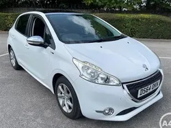 White Used 2015 Peugeot 208 Style Hatchback | £3,895 (Fair price)