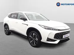White New 2025 MG HS Trophy SUV | £22,899 (Fair price)