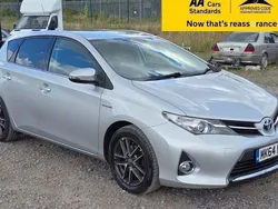 Silver Used 2014 Toyota Auris Hybrid Plus Hatchback | £7,980 (Fair price)