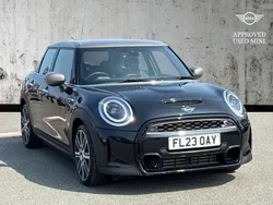 Black Used 2023 Mini Cooper S Exclusive Hatchback | £23,130 (Fair price)