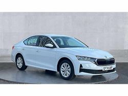 White Used 2024 Skoda Octavia SE Technology Hatchback | £20,600 (Fair price)