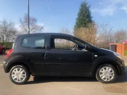 Black Used 2010 Renault Twingo Hatchback | £1,450 (Good price)