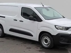 White New 2025 Citroën Berlingo MPV | £17,994 (Fair price)