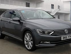 Grey Used 2016 VW Passat GT Sedan | £10,995 (Fair price)