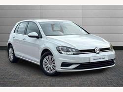 White Used 2019 VW Golf VII S Hatchback | £11,495 (Fair price)