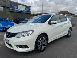 White Used 2014 Nissan Pulsar Tekna Hatchback | £5,750 (Fair price)